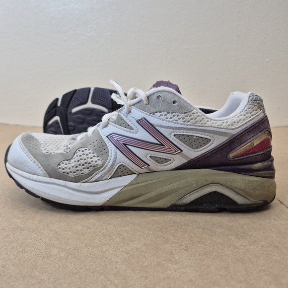 New Balance 1540 Made in USA Women's 10 Running Shoes - White & Purple - Picture 8 of 13